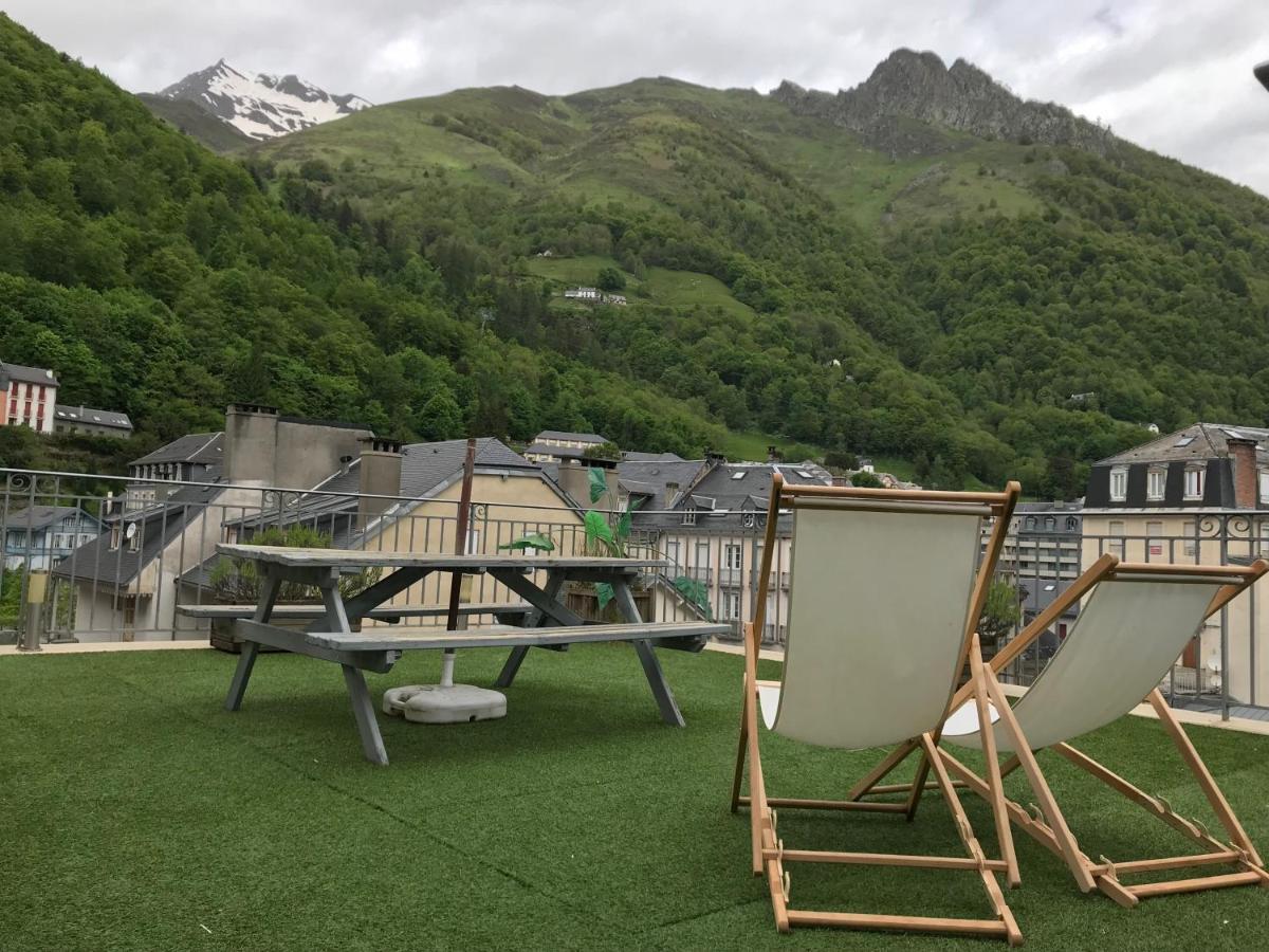 Place De La Mairie T2 Type Loft 70M2 Terrasse 35M2 Cauterets Exterior photo