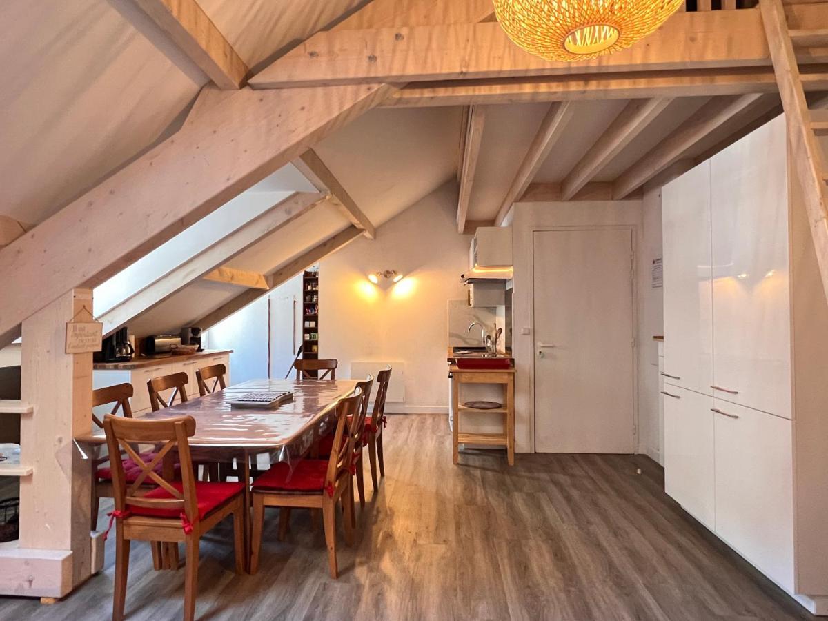 Place De La Mairie T2 Type Loft 70M2 Terrasse 35M2 Cauterets Exterior photo